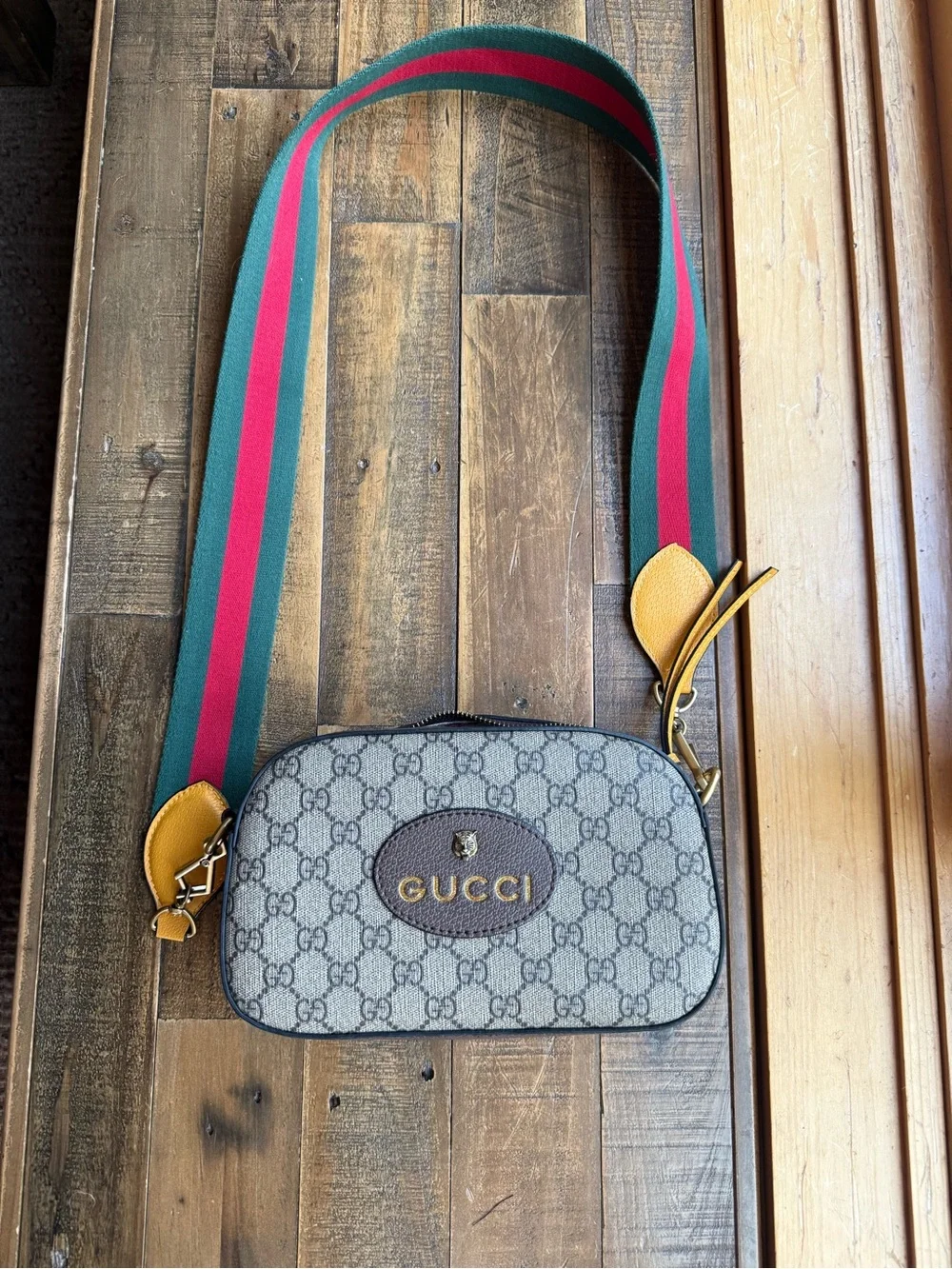 Gucci Neo Vintage GG Supreme Camera Bag Crossbody Messenger 476466
